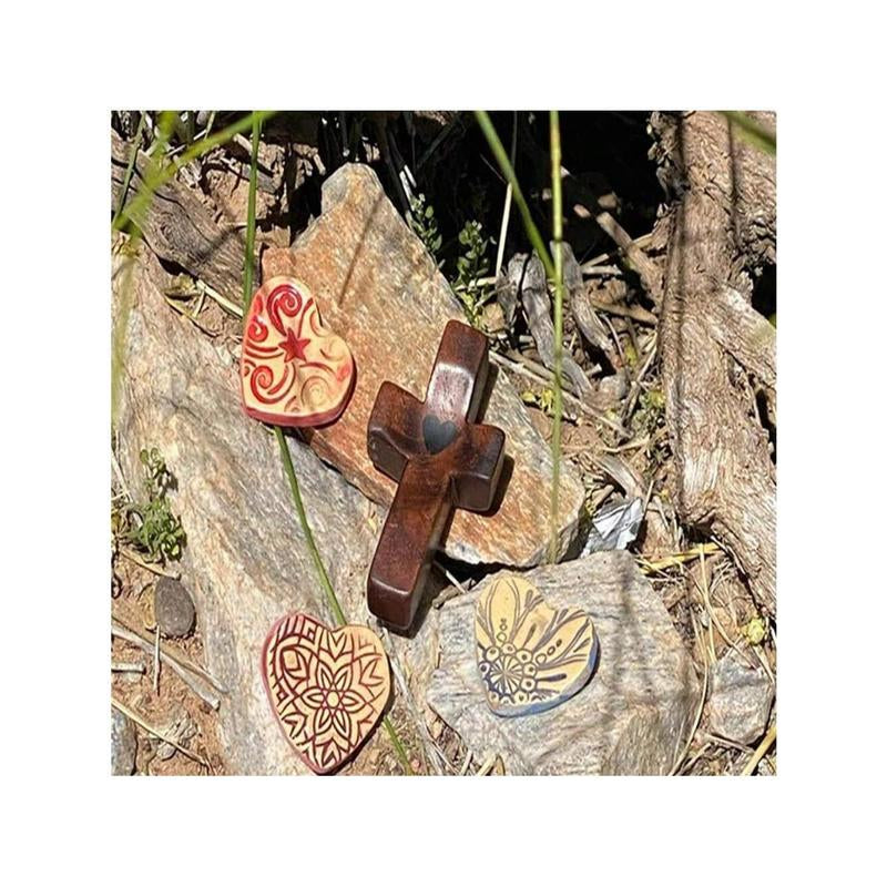 20 Handheld Dark Wood Pocket Crosses - Heartwarming Christian Comfort Gifts for Stress Relief & Encouragement