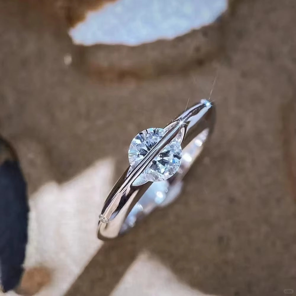 Stunning 1 Carat Moissanite Engagement Ring in 925 Sterling Silver - Certified Sparkling Solitaire Wedding Ring for Women