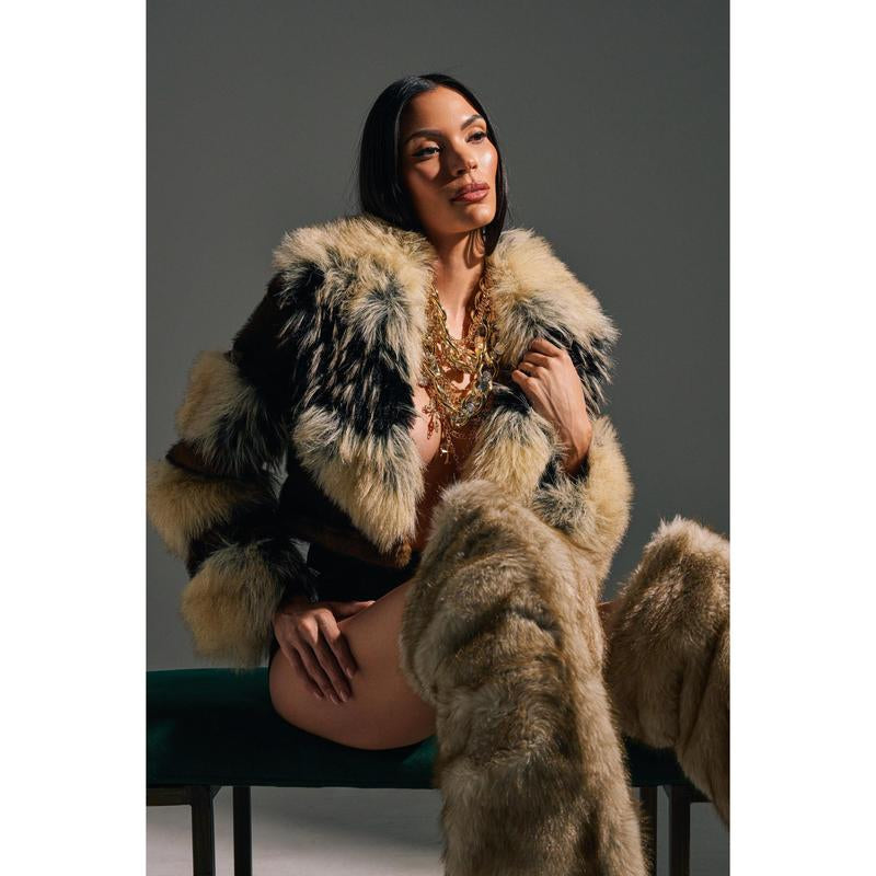 Chic Portia Cropped Faux Fur Jacket - Elevate Your Style!