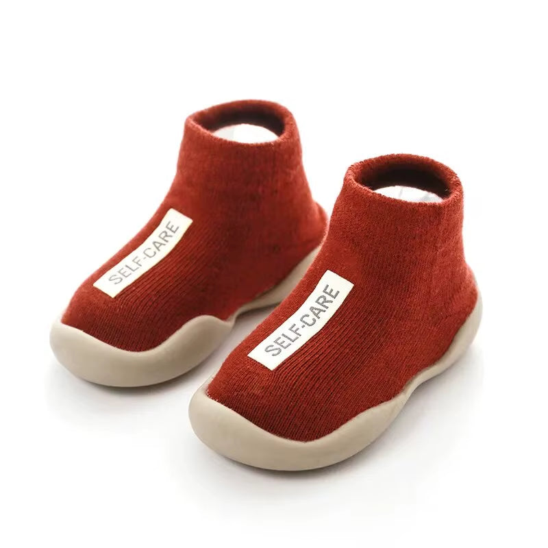 Soft Sole Baby Walking Shoes - Knit Booties for Infant Boys and Girls, Perfect for Early Explorers!